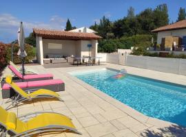 L'Ansolanette - Chambre d'hôtes, hôtel à Fuveau près de : Golf Sainte-Victoire