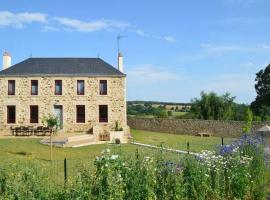 Gîte La Dortière s'Amuse, magnifique maison de maître 12min du Puy du Fo, hôtel à Sevremont