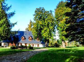 Willa pod Lipami Jagniątków, B&B in Jelenia Góra-Jagniątków