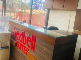Redbell Suites Calicut, hotel in zona Aeroporto Internazionale di Calicut - CCJ, Kozhikode