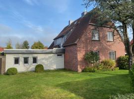 Wohnung OG, отель в городе Тоссенс