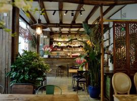 Peking Station Hostel, hotell i Beijing