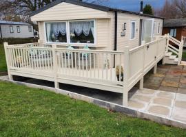 Rosie's Seton Retreat, מלון בPort Seton