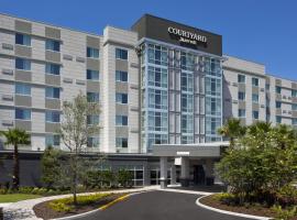 Courtyard by Marriott Orlando South/Grande Lakes Area, viešbutis Orlande, netoliese – Prekybos centras „Florida Mall“