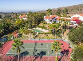 The Tennis Ranch By The Sea, hotel i Escondido