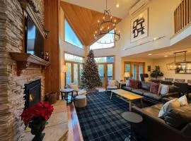 CR1 Top Rated Ski-In Ski-Out Townhome Great views fireplaces fast wifi AC - Short walk to slopes