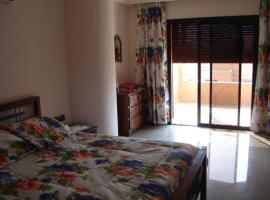 Big Two Floor House the way of marrakech, vacation home in Safi