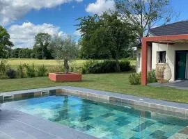 Villa 5 chambres avec piscine, jacuzzi, terrain.