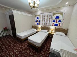 ''NAVO'' Guest House, hotelli kohteessa Bukhara lähellä maamerkkiä Stantsiya Kyzyltepa
