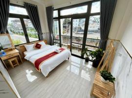 Ánh Vân Villa hotel, מלון עם ג׳קוזי בדה לאט
