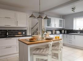 Lovely 3 bedroom home in Rhos on Sea, levný hotel v destinaci Llandrillo-yn-Rhôs