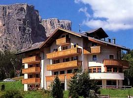 Pensione Sellablick, hotel a Colfosco