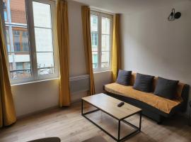 Spacieux 2 chambres, lumineux, hotell i Bar-le-Duc