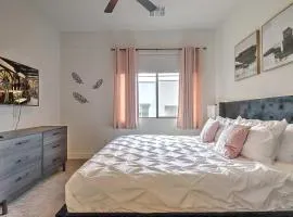 Work Remotely, Elegant Space, Wi-Fi, Total Comfort 4014