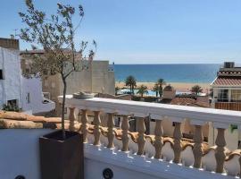 Marina Vila House, hotel sa Masnou