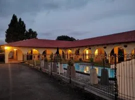 Captains Quarters Motor Inn