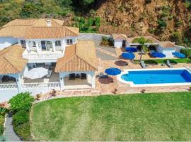 Villa Mirador de Valtocado, hotel di Mijas