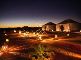 Sahara Desert Glamping, hotel en Lac Yasmins