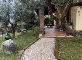 Beautiful Country House del Cuore, מלון עם חניה בGiuliano di Roma