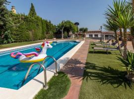 Casa rural con piscina, barbacoa, WIFI, casă de vacanță din Vilobí d'Onyar