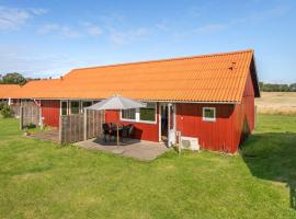 Holiday Home Esther - 700m from the sea in Lolland- Falster and Mon by Interhome, vila v mestu Torrig