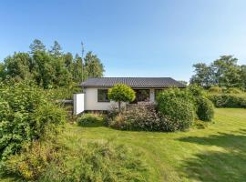 Holiday Home Henrich - 300m from the sea in Lolland- Falster and Mon by Interhome, villa en Vesterby
