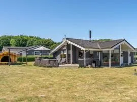 Holiday Home Ela - 500m from the sea by Interhome