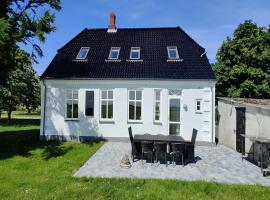 Holiday Home Juuso - 20km from the sea by Interhome, hotel v destinaci Bredebro