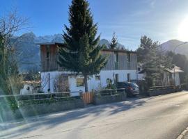 Kiwi Ferienwohnung, hotel con estacionamiento en Bludenz