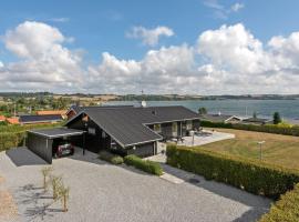 Broager에 위치한 호텔 Holiday Home Beowulf - 200m from the sea in SE Jutland by Interhome