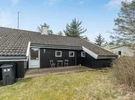 Holiday Home Gottliebe - 850m from the sea in NW Jutland by Interhome