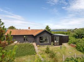 Holiday Home Lok - all inclusive - 90m to the inlet by Interhome – domek wiejski w mieście Nøreng