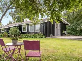 Holiday Home Suoma - 400m to the inlet by Interhome