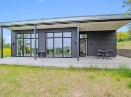 Holiday Home Irek - 500m from the sea in Djursland and Mols by Interhome, overnachtingsmogelijkheid in Ørby