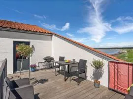 Apartment Elvin - 20m from the sea in Djursland and Mols by Interhome