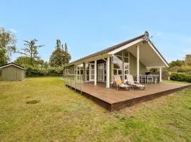 Holiday Home Henninge - 300m from the sea in Djursland and Mols by Interhome