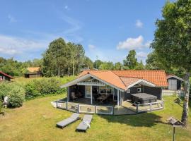 Holiday Home Waltraud - 500m from the sea in Djursland and Mols by Interhome, villa Ørsted városában 