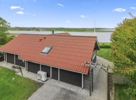 Holiday Home Pirkka - 50m to the inlet by Interhome, hotel v destinaci Løgstrup