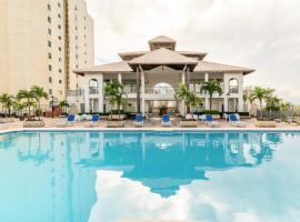Exclusive 3 BDR, Gym & Pool, SeaView, Luxury Tower, hotel din Santo Domingo