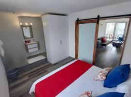 Serenity apartments, hotel v destinaci Trou aux Biches