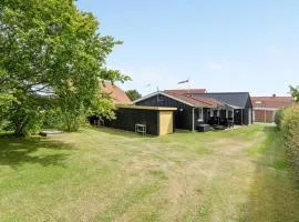 Holiday Home Fredrikke - 50m from the sea by Interhome