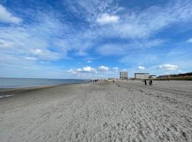 Exclusive FEWO in Warnemünde, 150m to the beach, 2 bathrooms, 2 bedrooms, sauna, WiFi and much more., Hotel in Rostock