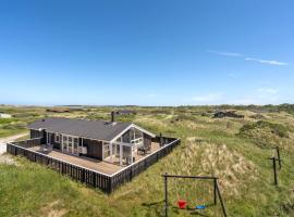 Holiday Home Randulf - 450m from the sea in NW Jutland by Interhome，約靈的有停車位的飯店