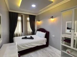 TAKSİM CMLM Suit
