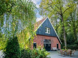 Holiday Home Familieboerderij by Interhome, hotel in Losser