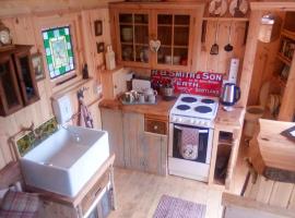 Holiday Home Shepherds Hut by Interhome，Bearnock的小屋