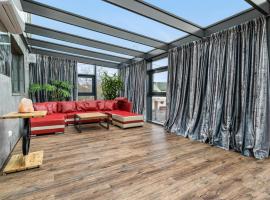Willa pod Warszawą & SPA & Grota Solna, hotell sihtkohas Rybie
