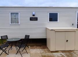 Golden Sands Pine Drive 53, 3 Bedrooms & Wi-fi, hotel in Mablethorpe