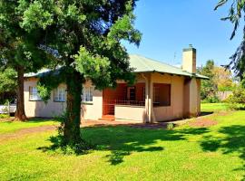 Pine Forest Cottage, hotel cerca de Mac Mac Pools, Sabie