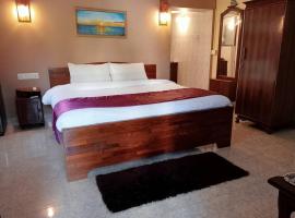 Alpha AC Studio Suite- Fatorda, Goa.، فندق في مادغاون